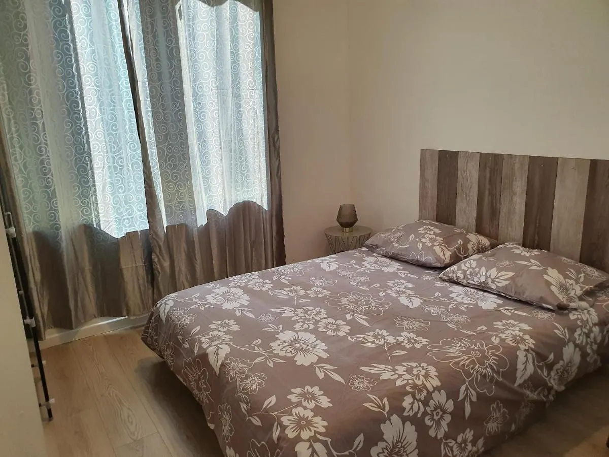 La Belle Auvergne Condat  Apartamento